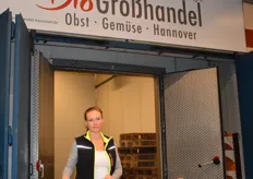 Monique Geißler am Stand der Bio-Großhandel Hannover GmbH. 