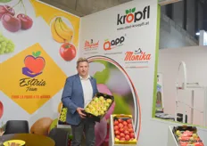 Michael Pichler der Kröpfl Obsthandels GesmbH. Das steirische Unternehmen ist bereits seit vielen Jahren im Apfelexport nach Spanien tätig und präsentierte einen Auszug aus dem bewährten Clubapfel-Portfolio. 
