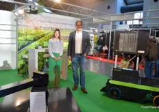 Maureen Schaekens und Thomas Horterickx des belgischen Unternehmens Octiva. Das Unternehmen entwickelt Pflückroboter, u.a. im Bereich Gewächshauserdbeeren. 