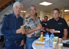 Anton Sonnenberg (WUR), Pilzzüchter Victor Paulissen und Lex van Leeuwen (Fancom) während der wohlverdienten Mittagspause