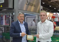 Rainer und Maximilian Dony von Polytrade GmbH. Das Unternehmen pflegt bereits seit vielen Jahren eine enge Kooperation mit Ulma.