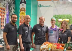 Das Team von CompoPac war erstmalig vor Ort und rückte insbesondere die Netzverpackungen für verschiedenste Obst- und Gemüseprodukte in den Vordergrund. (2.v.l.) Geschäftsführer Michael Bandel.