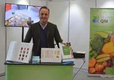 Frederick Lippert vom gleichnamigen Unternehmen bietet Rückstandsanalysen und mikrobiologische Untersuchungen für Obst und Gemüse an. 