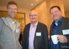 Philipp Meise und Manfred Kohl von der Landwirtschaftskammer NRW sowie Christian Boley vom Provinzialverband Rheinischer Obst- und Gemüseerzeuger e.V.  