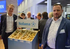 Das Kartoffelzüchtungsunternehmen Solana präsentierte sich am bayerischen Gemeinschaftsstand. Im Bild: Solana-Chef Jan Soltau und Martin Kügel.