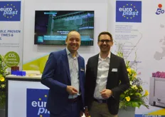 Georg Schnaubelt und Mario Guggenbichler vom österreichischen Unternehmen Europlast, Spezialist in Sachen Lagerboxen und Transportbehälter