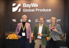 Die BayWa-Gruppe zählt zu den führenden Unternehmen im globalen Fruchthandel. Unter anderem Carolin Metzger (l) und Yannick Henßler (m) standen für ein Gespräch zur Verfügung.