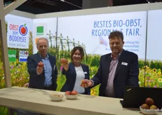 Das Team der Obst vom Bodensee Vertriebsgesellschaft: Hans-Josef Stärk (BayWa Obst), Stefanie Butscher und Markus Schraff (OvB).