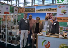 Das Unternehmen Eden Fruits GmbH mit Sitz in Kehl am Rhein widmet sich der Vermarktung der Öko-Datteln des algerischen Produzenten Ziban Garden. Seit Neuestem ist das Unternehmen auch Naturland zertifiziert, so Alexander Lasslop (l).