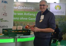 Niklaus Bolliger von Poma Culta. Poma Culta wurde im Jahr 2004 mit dem Ziel gegründet, die Apfelzüchtung von Niklaus Bolliger zu unterstützen.