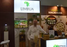Sebastian Lamprecht von Limbua. Limbua ist ein Deutsch-Kenianischer Produzent und international agierender Lieferant hochwertiger Macadamia-Nüsse aus Öko-Anbau.