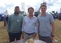 Die Gebrüder Johannes und Christoph Dankers sowie Maximilian Döink (l) von Dankers-Daltex. Das Familienunternehmen mit Sitz in Raesfeld widmet sich u. a. der Beschaffung und Vermarktung ägyptischer Frühkartoffeln.