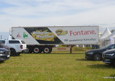 Die Spedition Köhnen aus dem nahe gelegenen Ort Grefrath ist bereits seit vielen Jahren fester Partner des Kartoffelhandelshauses Weuthen für den Transport von Kartoffeln und Zwiebeln.