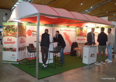 Reges Interesse am Stand des Pflanzenvermehrers Kaack.