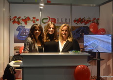 Frauenpower am Stand der italienischen Firma Cb Agri