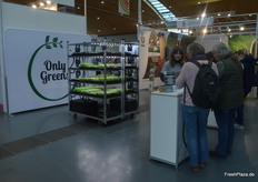 OnlyGreens hat ein modulares und vertikales System für Microgreens entwickelt.