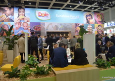 Reger Austausch am Dole-Stand.