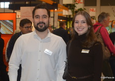 Auch das Team von Port International ließ sich kurz im Holland-Pavillon blicken. Im Bild: Daniel Blanke und Luisa Hellwig.