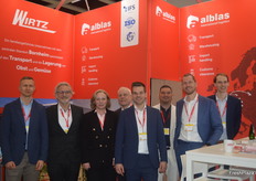Logistikdienstleister Alblas hat im vergangenen Jahr die Spedition Wirtz mit Sitz in Bornheim übernommen. Geschäftsführer Wilfried Wirtz (2. v.l.) war nun erstmals als Mitaussteller in Berlin vertreten.