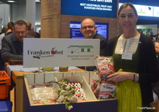 Angelika Flohr von der Absatzgenossenschaft Sommerhausen. Gemeinsam mit Vermarktungspartner Franken Obst zählt das Unternehmen zu den führenden Anbietern heimischer Steinfrüchte, vorrangig von Süßkirschen und Zwetschgen.