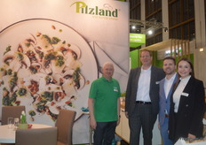 Seit nunmehr 40 Jahren widmet sich die Pilzland-Gruppe mit Sitz im Oldenburger Münsterland der Produktion und Vermarktung von Champignons und weiteren Pilzen. Durch den Zuwachs eines weiteren Zuchtbetriebs in Schwaigern vor wenigen Jahren baute die Unternehmensgruppe ihre führende Position weiter aus.