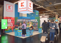 Blick auf den Kaufland-Stand. Auch hier waren Obst und Gemüse im Fokus.