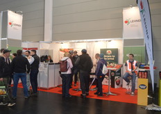 Hochbetrieb am Stand der Schweizer Baumschule Beat Lehner.