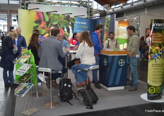 Reger Austausch am Stand von Bayer CropScience