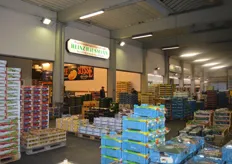 "Heinz Hausmann Fruchthandels GmbH" is on the wholesale market since 1899. Due to seasonal factors - in winter he sells mainly vegetables and during the summer fruits from regional growers."