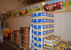 Der Fokus des Großhändlers liegt auf dem Handel mit Äpfeln aus Deutschland, Südtirol, Österreich und aus Übersee.