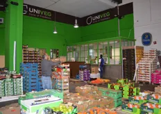 UNIVEG ist einer der weltweit führender Anbieter von frischem Obst und Gemüse. Auf seinem 340 qm großen Marktstand präsentiert das Unternehmen diverse Sorten an Obst, Gemüse und Exoten.