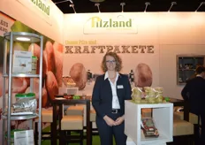 Christina Pleus von der Pilzland Produktions GmbH und präsentiert ihre verarbeiteten Pilzprodukte für die Lebensmittelindustrie und Großverbraucher.