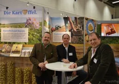 Ein sympathisches Trio: Paul Strixner (Kartoffel- und Gemüsehandel Paul Strixner GbR), Johann Haller und Lambert Kaspar am Stand der Bayerische Kartoffel GmbH.