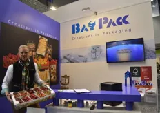 Dr. Ralph Dengler ist Geschäftsführer von BayPack. Auf der Fruit Logistica präsentierte er die neue Obst- und Gemüsesteige von BayPack. Sie gibt es in den Größen 60x40cm (Foto) und 30x40cm mit einer Höhe von 8 bis 14cm.