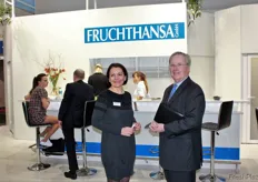 Suna Karagöz und Kai Krasemann von der Fruchthansa GmbH berichten stolz vom 50jährigen Jubiläum des Unternehmens.