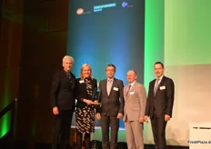 Der Grüne Merkur wurde in 2017 im Rahmen des Deutschen Obst & Gemüse Kongresses an FRUIT LOGISTICA verliehen.