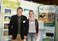 Dipl. Ing. Jürgen Kleber und Katrin Görreßen vertreten die Hochschule Geisenheim, mit Schwerpunkt landwirtschaftliche Lehrgänge