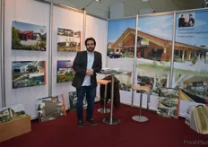 Andreis Matheis der Bauer Holzbau GmbH berät Direktvermarkter beim Bau ihrer Hofläden