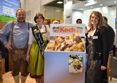 Inhaber Robert Koch, Jacqueline Blöckl und Franziska Koch zeigen ihre regional erzeugten Varietäten.