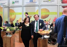Erika Daud und Ralf Bellinghausen der Maurer Parat GmbH auf dem Gemeinschaftsstand mit der KCB, Wilhelm Weuthen und Strahmann GmbH