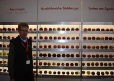 Markus Kellerhals der Schweizer Baumschule Agroscope hat vor kurzem die Apfelzüchtung Ladina auf den Markt gebracht. Die Varietät mit dem Geschmack der asiatischen Lytschie-Frucht wird bereits von etwa 30 Erzeugern angebaut.