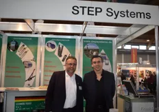 Herr Harald Braungardt und Marjan Karlovic am Stand der Firma Step Systems