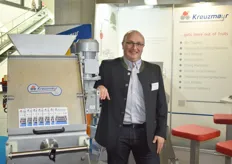 Robert Dunzinger auf dem Stand des österreichischen Unternehmens Kreuzmayr Maschinenbau
