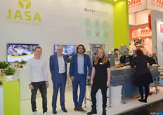 Jasa: Ihr zuverlässiger Partner für Verpackungslösungen. Das Team: Dennis Banckert, Piet Pannekeet, Wim van der Meulen und Denise Baths