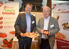Hans Driessen und Norbert Neuwahl auf dem Stand der Intense-Tomaten.