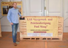 Christoph Maag am Stand der Paul Maagh GmbH. Die Firma mit Hauptsitz in Litauen produziert und vermarktet hochwertige Holzkisten für Lagerkartoffeln.
