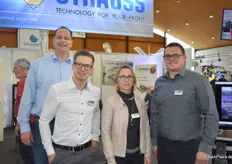 Marco Jongma, Stefan Müller, Magdalena Strauß, Matthias Kinzel auf dem Stand der Firma Strauss Verpackungstechnik