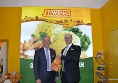 Erik Richter und Marko Wunderlich von Friweika stellten auf der Messe unter anderem die neue Linie von Bio-Convenience-Produkten vor.
