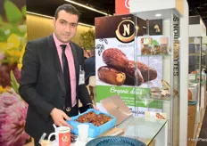 Auch Nouri Dattes hat sich der Vermarktung sowie dem Export heimischer Datteln gewidmet. Vertriebsleiter Mouhamed Amine Boumaiza liefert die konventionellen und biologischen Früchte in verschiedenen Verpackungseinheiten. Ein wesentlicher Teil der Produktion geht in den Export.