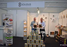 Das Team von Solidus Solutions. Das Unternehmen stellte mehrere neue Verpackungslösungen für Obst und Gemüse vor, wie Unternehmenssprecher Oliver Wendt (l) berichtete.